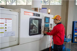 攻坚核心技术，铁建重工电气物资公司凿岩机与道岔辊轮装置实现自主突围