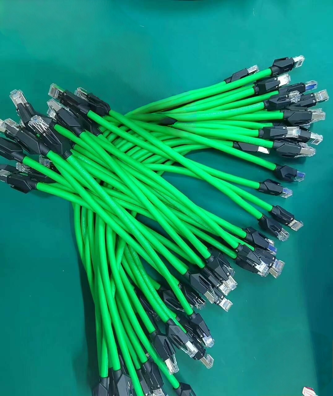 智聯(lián)未來(lái)-超六類高柔拖鏈屏蔽Profinet伺服通訊EtherCAT6A萬(wàn)兆成品連接線纜